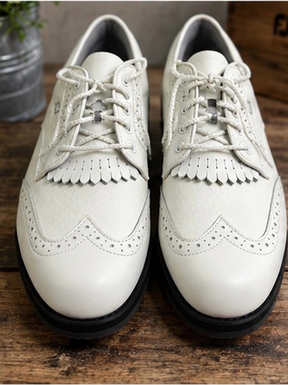 NIB Vintage FootJoy 98355 Women's Golf Shoes White Leather Kiltie Wingtip Size 6 - Picture 3 of 13